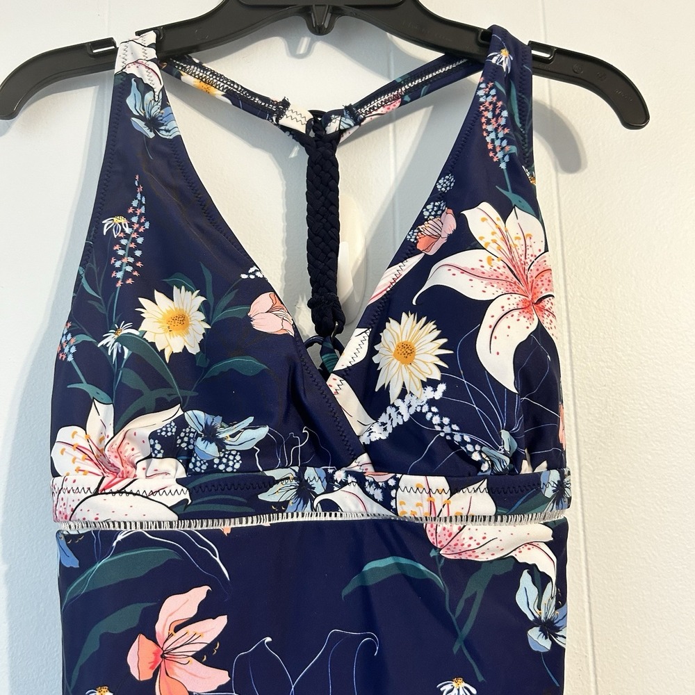 Women's Floral One-Piece Large Cupshe Bathing Suit. Vacation Beach Summer. - Picture 5 of 8
